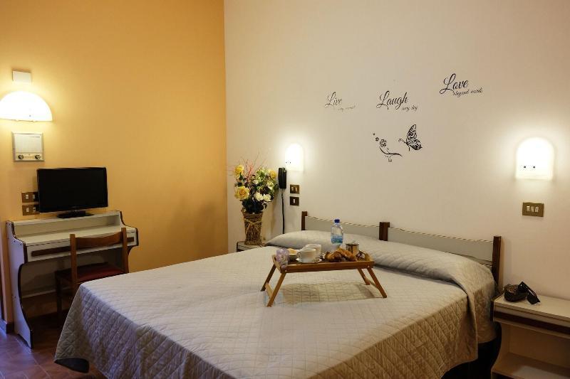 Hotel Palazzi กาบิชเชมาเร ภายนอก รูปภาพ
