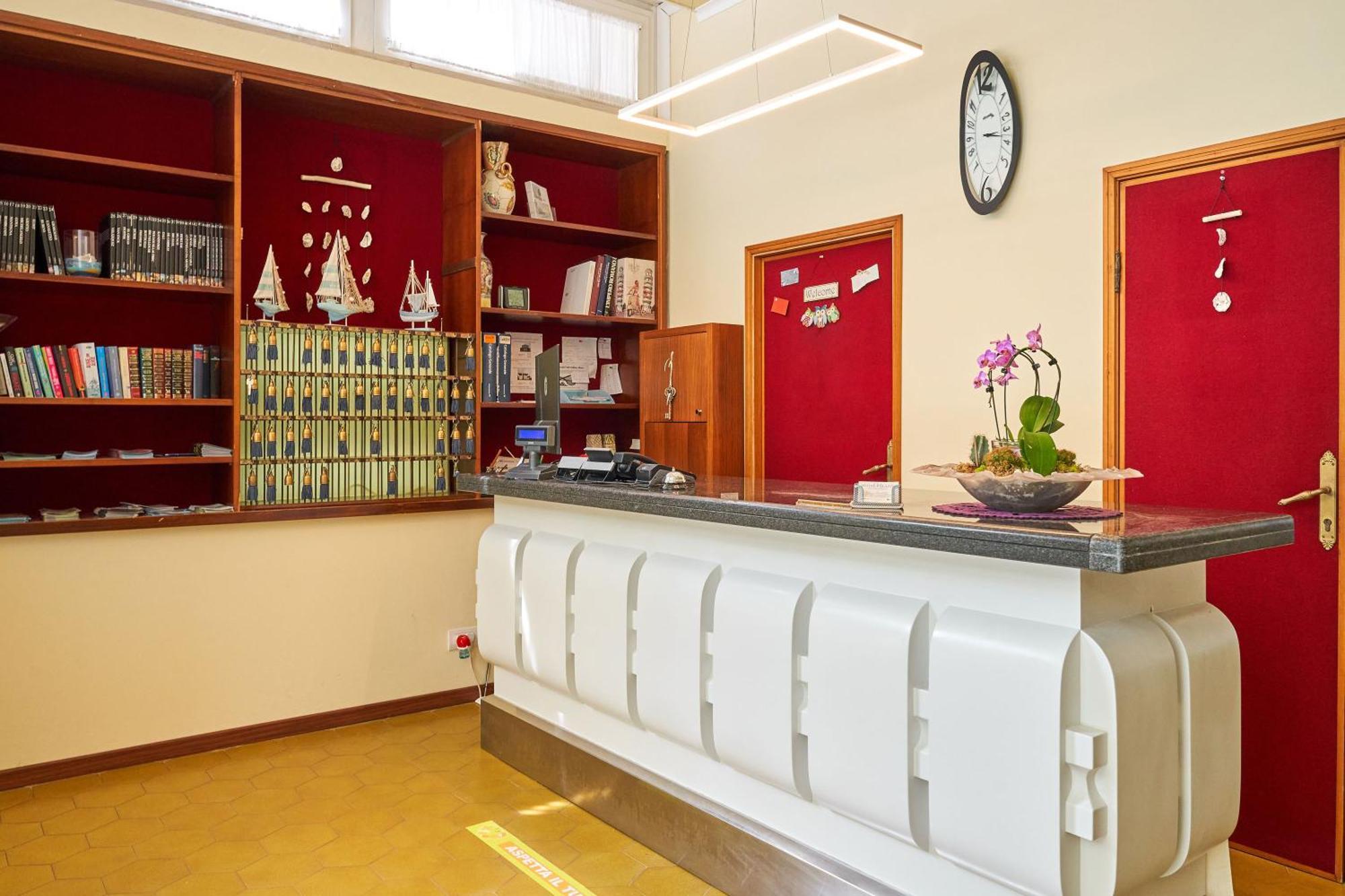 Hotel Palazzi กาบิชเชมาเร ภายนอก รูปภาพ