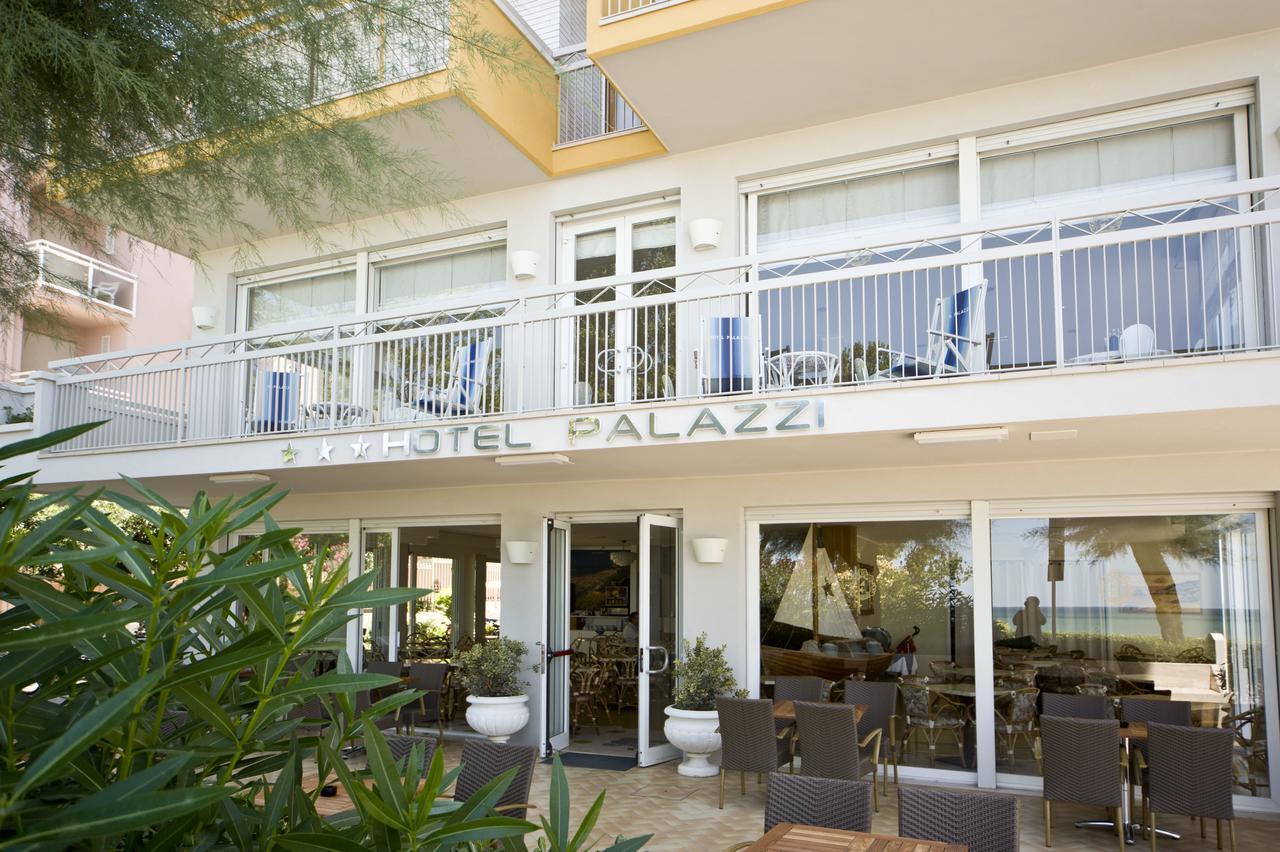 Hotel Palazzi กาบิชเชมาเร ภายนอก รูปภาพ